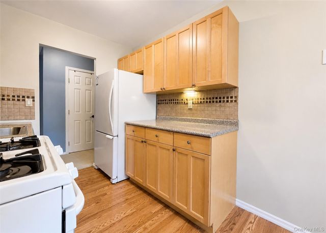 460 Old Town Road 3K, Port Jefferson Station, NY 11776