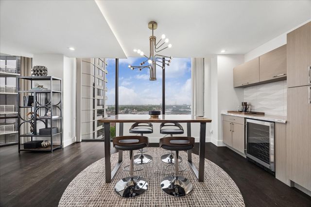 14 Greenway Plaza 10P, Houston, TX 77046