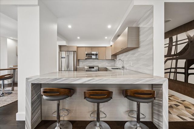 14 Greenway Plaza 10P, Houston, TX 77046