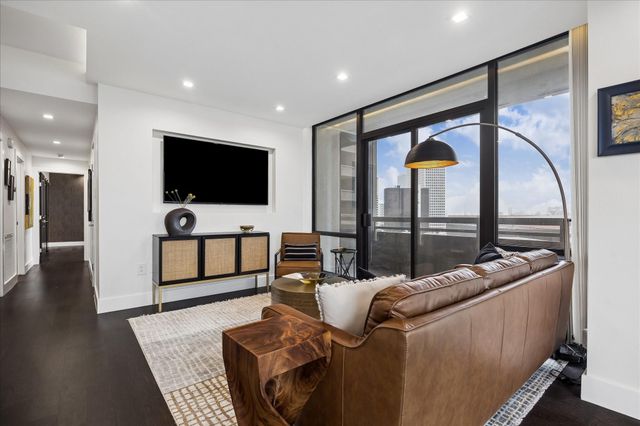 14 Greenway Plaza 10P, Houston, TX 77046