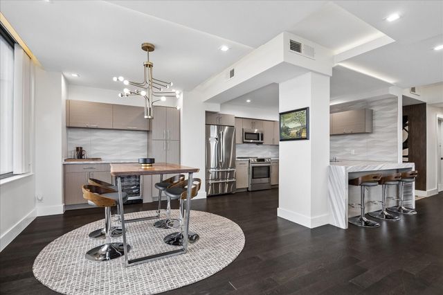 14 Greenway Plaza 10P, Houston, TX 77046