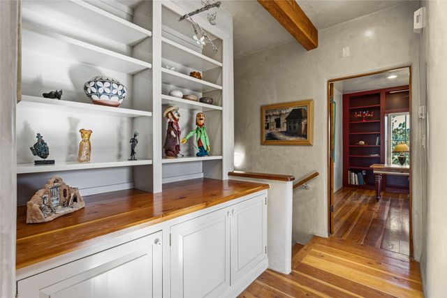 19B Paseo Nopal, Santa Fe, NM 87507