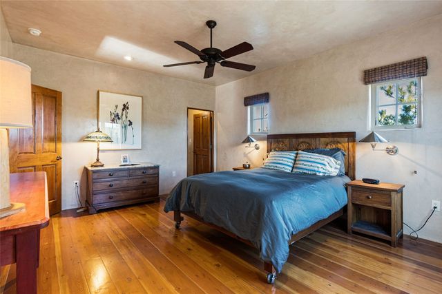 19B Paseo Nopal, Santa Fe, NM 87507