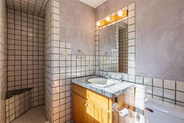 19B Paseo Nopal, Santa Fe, NM 87507