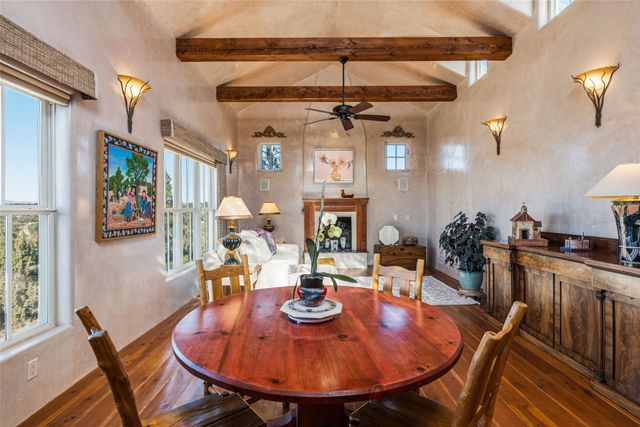 19B Paseo Nopal, Santa Fe, NM 87507