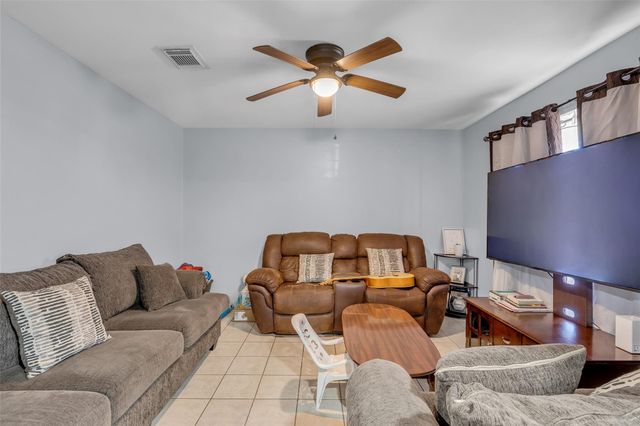 8823 Rutherford Lane, Houston, TX 77088