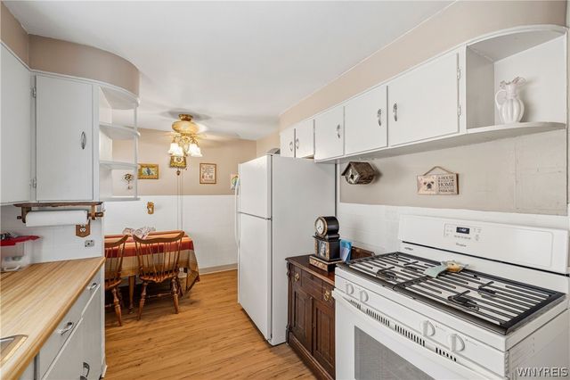 42 Redmond Avenue, Buffalo, NY 14216