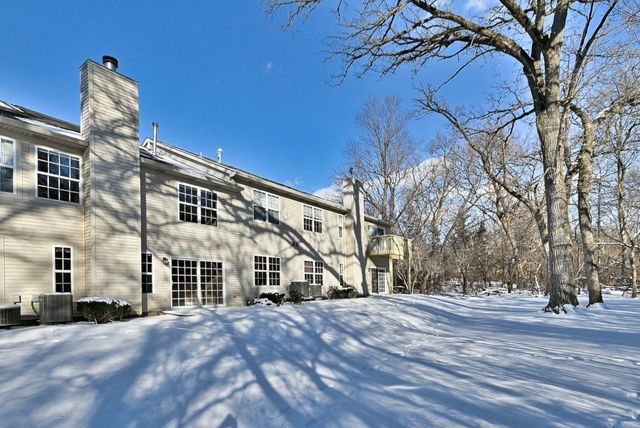 5205 Granite Court, Crystal Lake, IL 60012