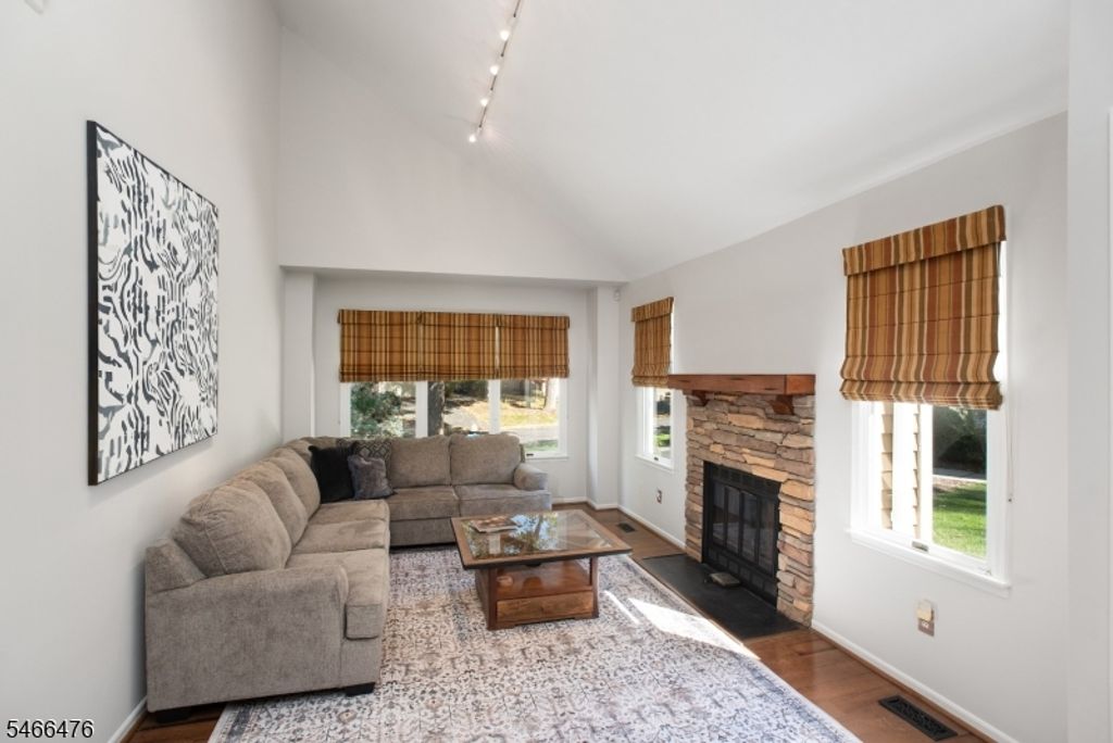 5 Eton Ct, Bedminster Twp., NJ 07921 — photo 3