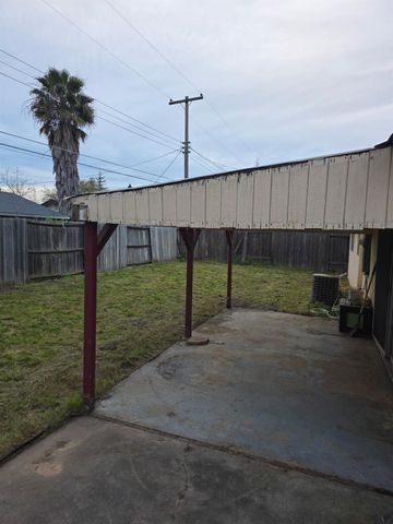 6616 Doreen Way, Sacramento, CA 95823