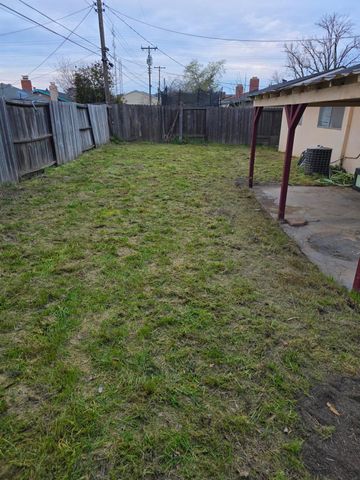 6616 Doreen Way, Sacramento, CA 95823