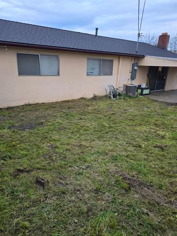 6616 Doreen Way, Sacramento, CA 95823