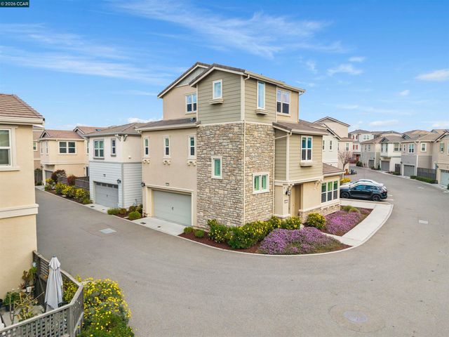 3016 Threecastles Way, Dublin, CA 94568