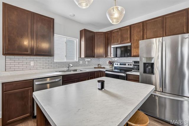 4581 Annandale, Imperial, MO 63052