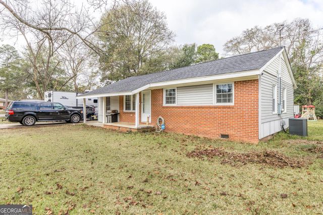 100 Ravenwood Way, Warner Robins, GA 31093