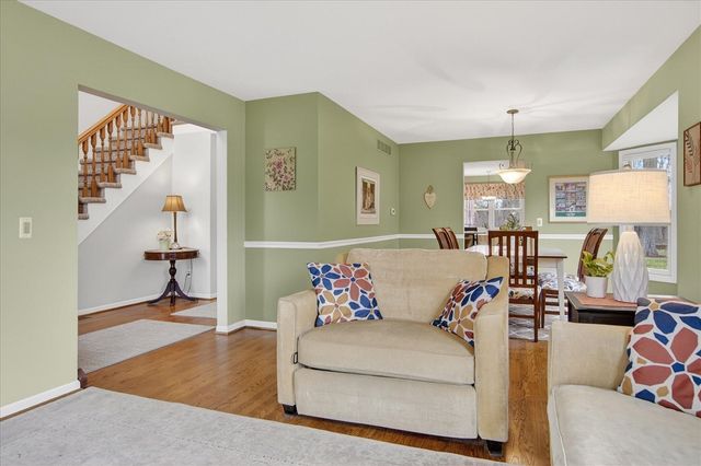 546 Parkland Drive, Rochester Hills, MI 48307