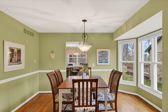 546 Parkland Drive, Rochester Hills, MI 48307
