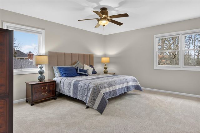 546 Parkland Drive, Rochester Hills, MI 48307