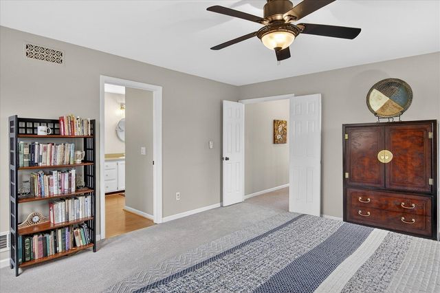 546 Parkland Drive, Rochester Hills, MI 48307