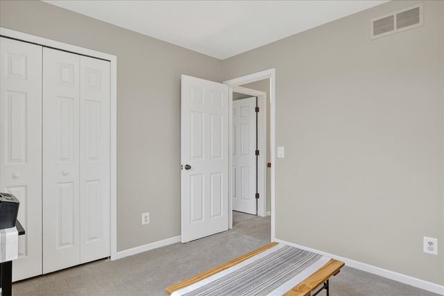 546 Parkland Drive, Rochester Hills, MI 48307
