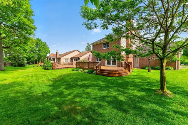 546 Parkland Drive, Rochester Hills, MI 48307