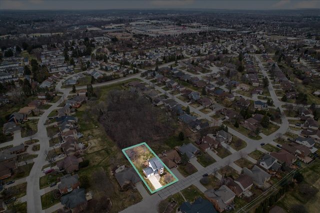 546 Parkland Drive, Rochester Hills, MI 48307