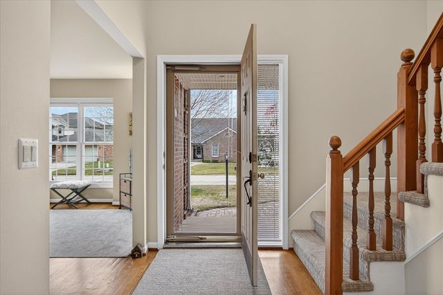 546 Parkland Drive, Rochester Hills, MI 48307