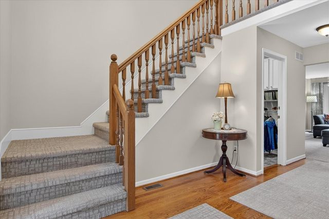 546 Parkland Drive, Rochester Hills, MI 48307