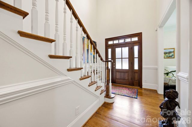 6834 Providence Lane W, Charlotte, NC 28226