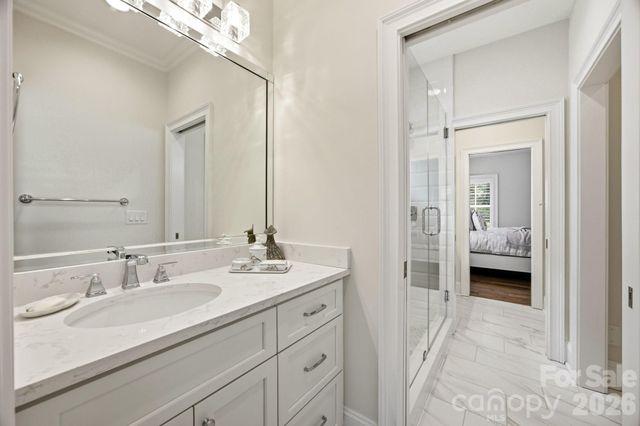 6834 Providence Lane W, Charlotte, NC 28226