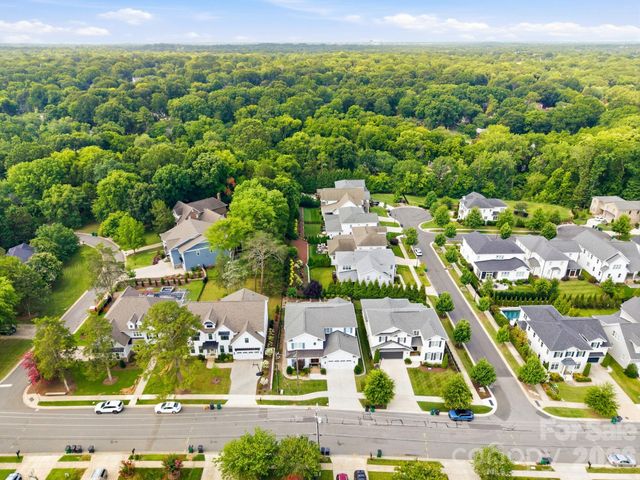 6834 Providence Lane W, Charlotte, NC 28226