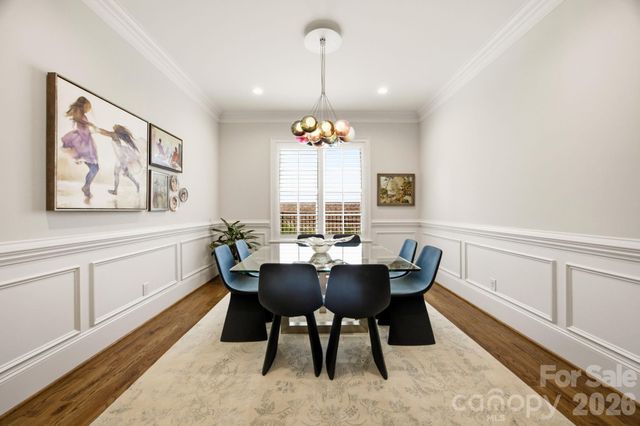 6834 Providence Lane W, Charlotte, NC 28226