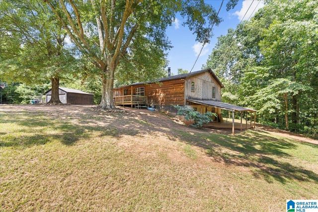 135 BLUFF LANE, Locust Fork, AL 35097