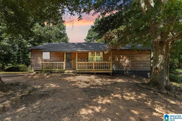 135 BLUFF LANE, Locust Fork, AL 35097