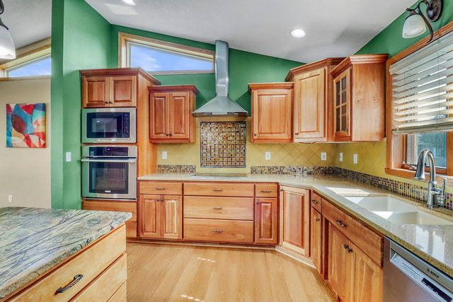 3902 6th Street S, Moorhead, MN 56560