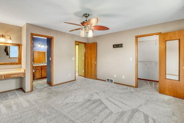 3902 6th Street S, Moorhead, MN 56560