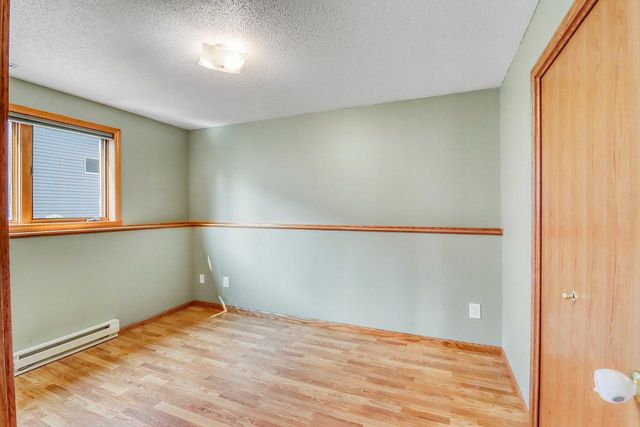 3902 6th Street S, Moorhead, MN 56560