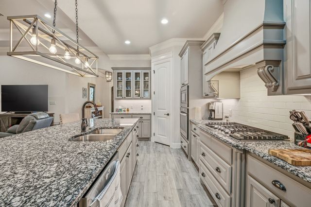 3024 Reed Court, Granbury, TX 76048