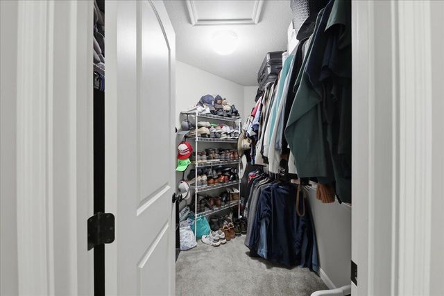 2467 Ambrato Way, Covington, KY 41017