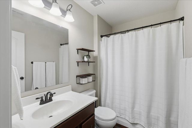 2467 Ambrato Way, Covington, KY 41017