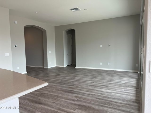 15935 W MONTANA DE ORO Drive, Surprise, AZ 85387