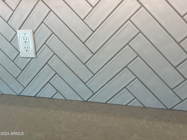 15935 W MONTANA DE ORO Drive, Surprise, AZ 85387