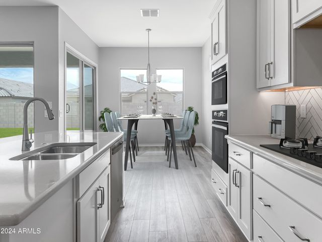 15935 W MONTANA DE ORO Drive, Surprise, AZ 85387