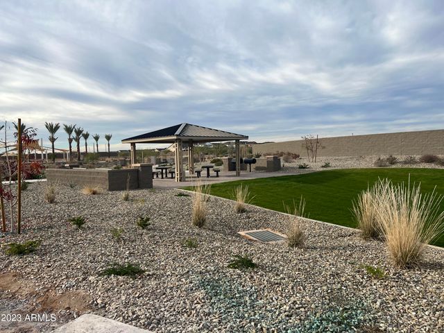 15935 W MONTANA DE ORO Drive, Surprise, AZ 85387