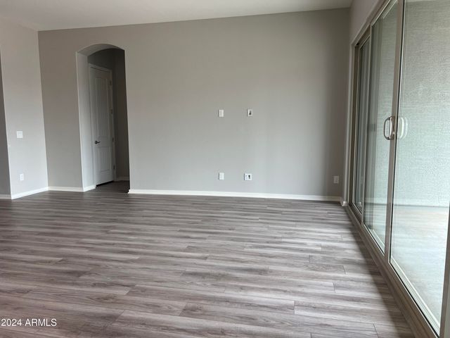 15935 W MONTANA DE ORO Drive, Surprise, AZ 85387