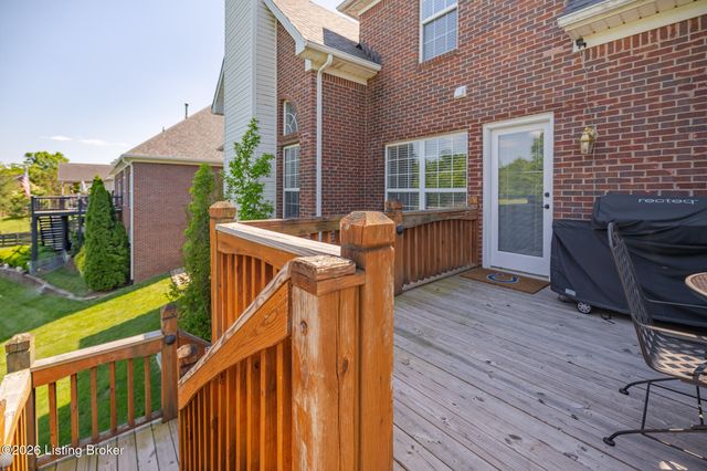 4423 Stone Lakes Dr, Louisville, KY 40299
