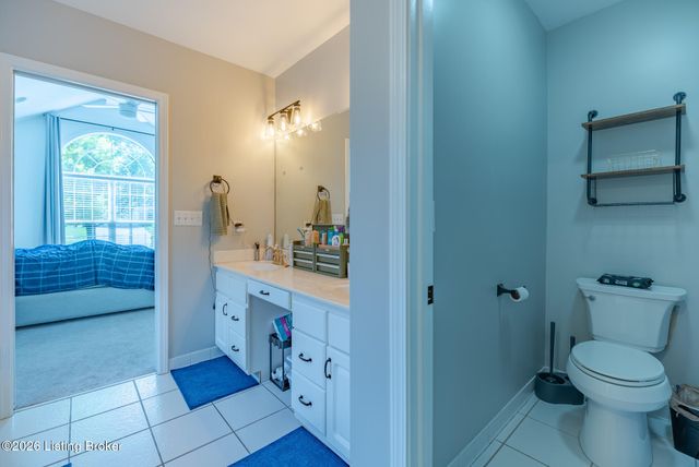 4423 Stone Lakes Dr, Louisville, KY 40299