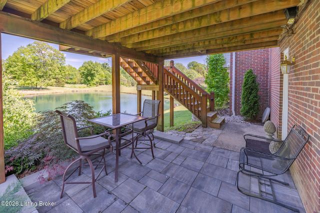 4423 Stone Lakes Dr, Louisville, KY 40299