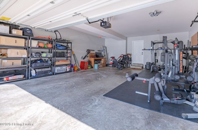 4423 Stone Lakes Dr, Louisville, KY 40299