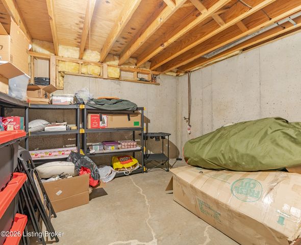 4423 Stone Lakes Dr, Louisville, KY 40299